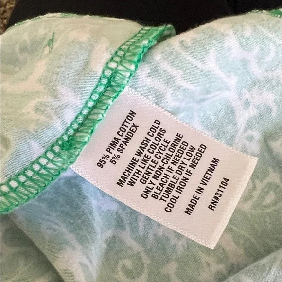 Crown & Ivy Green Paisley Perfect Pima Women's Top Size S - Picture 4 of 4